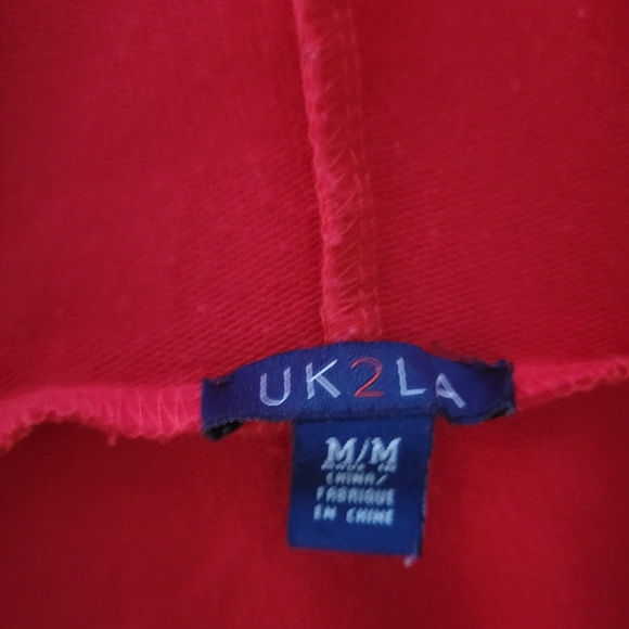 Red cropped long sleeve with hood - Picture 2 of 2